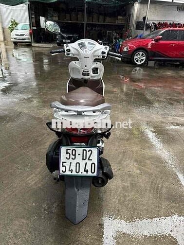 Honda Vision 110 Fi trắng 2018 bstp xe rin