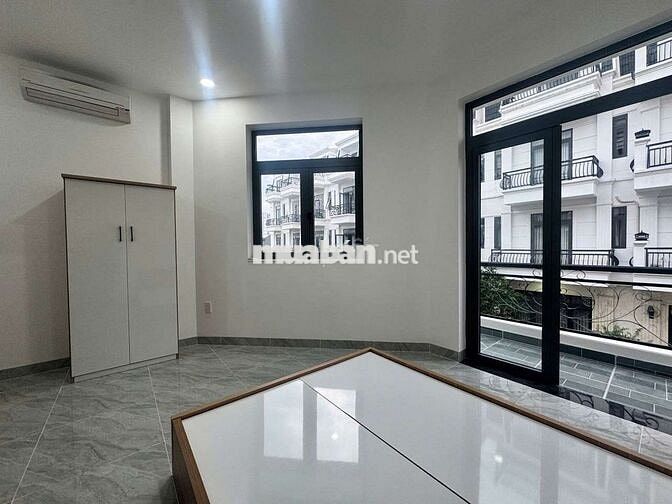 Studio ban công mới xây ngay Xuân Thới Đông - Cách Huflit chỉ 5p đi xe