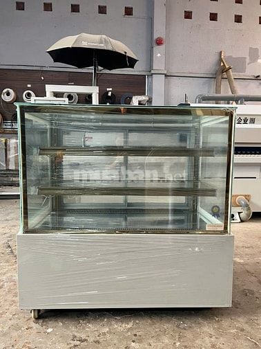 Tủ Bánh Kem Kính Vuông 3 Tầng 90CM