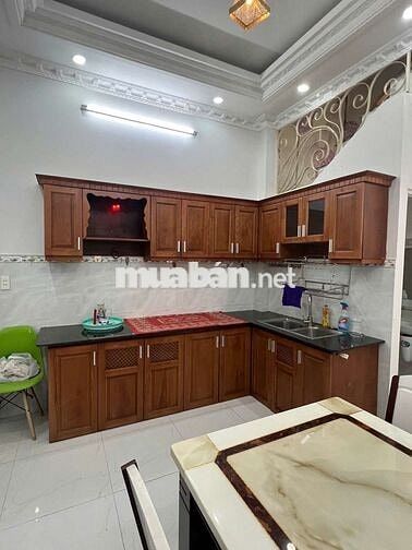 Chính chủ, nhà 3 lầu còn mới, 4 PN, Hẻm xe tải