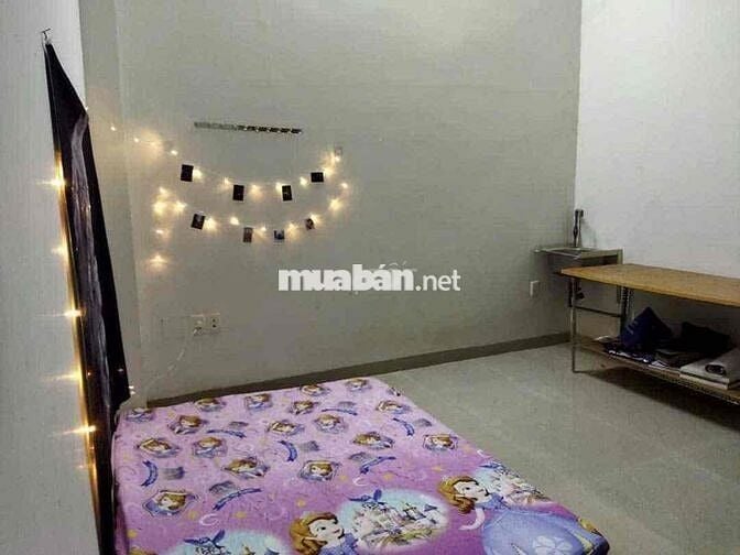 PHÒNG CỬA SỔ GIẾNG TRỜI SẴN NỘI THẤT GẦN ÂU CƠ, TÂN SƠN NHÌ GIÁ RẺ