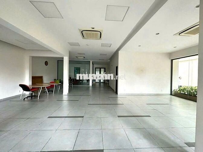 NHÀ MẶT TIỀN 8x18M NGUYỄN TRÃI, QUẬN 5 GẦN LÊ HỒNG PHONG