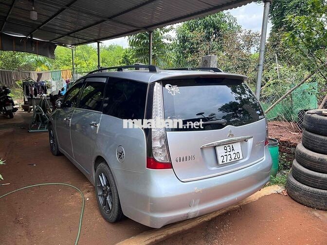 Mitsubishi Grandis 2005 2.4 AT - 200000 km