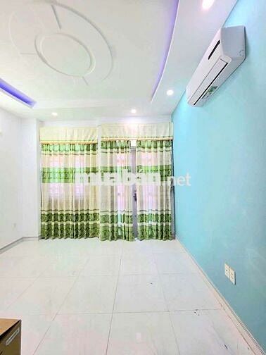 Chính chủ, nhà 3 lầu còn mới, 4 PN, Hẻm xe tải