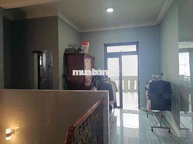 Mã Lò 140m2, 3 tầng, Dt: 7 x  22, Giá: 8.2 tỷ Bình Tân