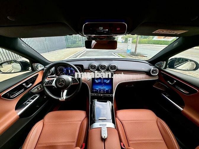 Mercedes Benz C200 Plus 2022 - 15000 km