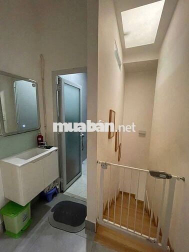 Nhà đẹp Nguyễn Kiệm, 2PN, 2WC có nội thất chỉ 11,5 triệu