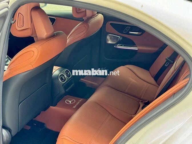 Mercedes Benz C200 Plus 2022 - 15000 km