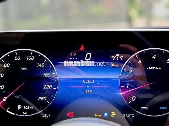 Mercedes Benz C200 Plus 2022 - 15000 km