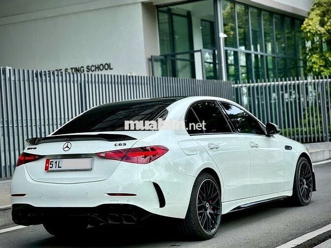 Mercedes Benz C200 Plus 2022 - 15000 km