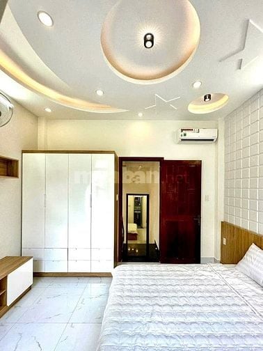 Nhà 4 x 11,5 đúc 1 trệt 2 lầu hẻm 4m đường Phạm Văn chiêu p8 gò vấp 