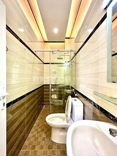 Nhà 4 x 11,5 đúc 1 trệt 2 lầu hẻm 4m đường Phạm Văn chiêu p8 gò vấp 