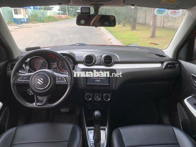 xe gia đình Suzuki Swift 2020 GLX 1.2 AT  59000 km