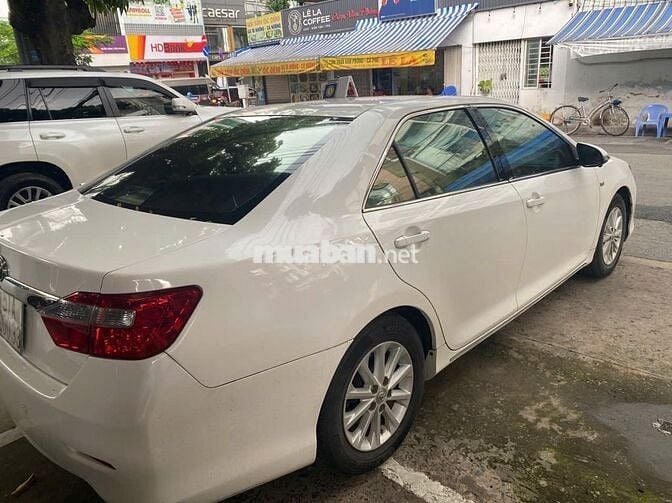 Toyota Camry 2014 2.0E - 135000 km
