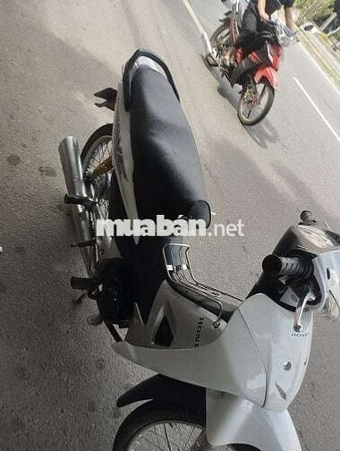 Ware máy ngon , xe đẹp keng