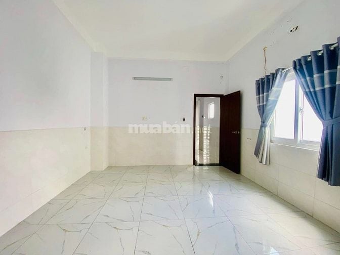 bán nhà DT 5m x 16m = Cn 80m2 giá rẻ chỉ 6 tỷ 9 tL, hẻm ô tô xe hơi