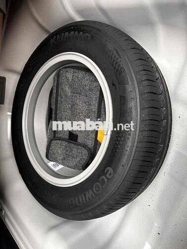 Hyundai Accent 2025 - 12000 km