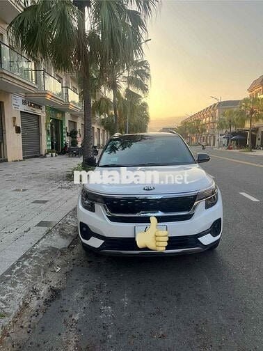 Kia Seltos 2020 1.4L Luxury - 36600 km