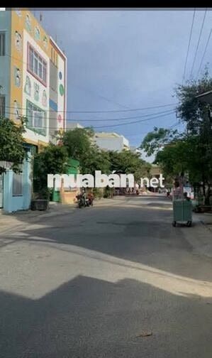 Nhà mặt tiền Phó đúc chính Sơn trà ngang 6 nở hâu xây căn hộ quá tốt