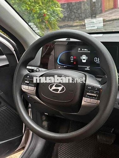 Hyundai Accent 2025 - 12000 km