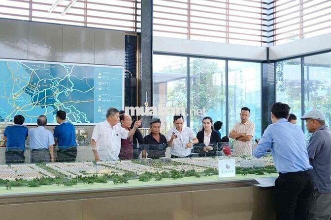 Nhà khu đô thị La Home 5x16, 1 trệt 2 lầu đường 12m giá chỉ 3,6 tỷ