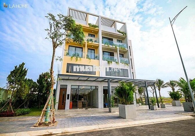 Nhà khu đô thị La Home 5x16, 1 trệt 2 lầu đường 12m giá chỉ 3,6 tỷ