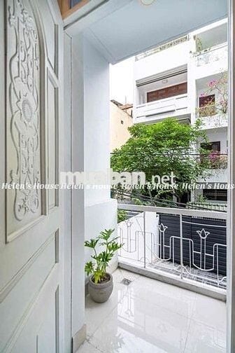 Căn Hộ Full Nội Thất Ban Công Giáp Q3 Ngay Trương Quốc Dung