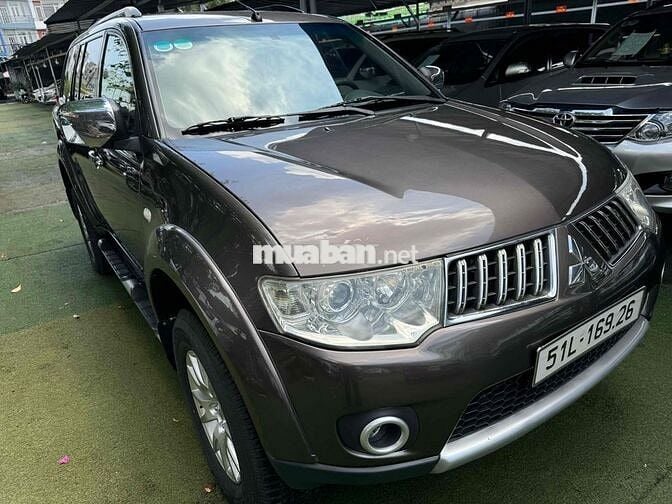 Mitsubishi Pajero Sport 2011 máy dầu số tự động
