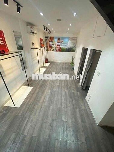 Mặt tiền đường Lê Duẩn - Phố thời trang trung tâm Thành Phố