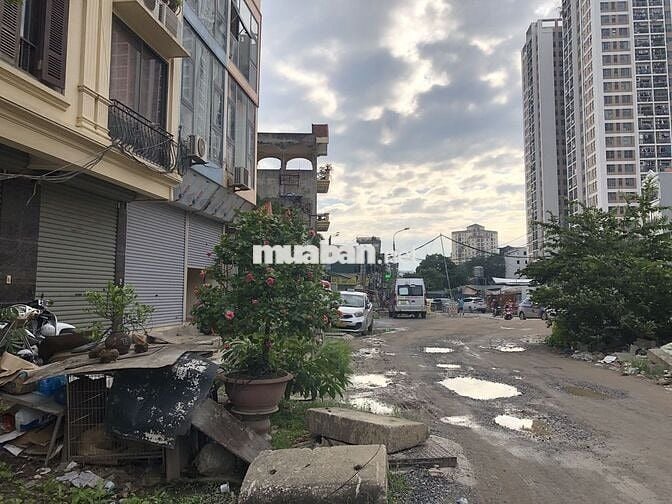 Bán đất tại Định Công, 18,9 tỷ, 98 m2, gần đường vành đai 2.5