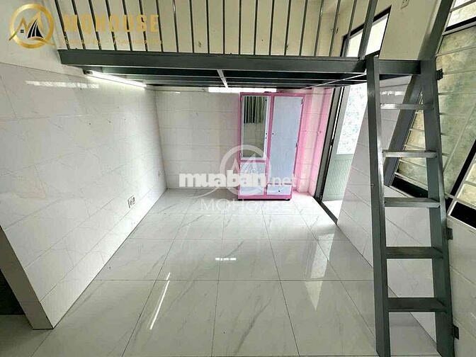 Cho Thuê Phòng Gác Ban Công To Đầy Đủ Nội Thất Gần ĐH Văn Hiến Tân Phú