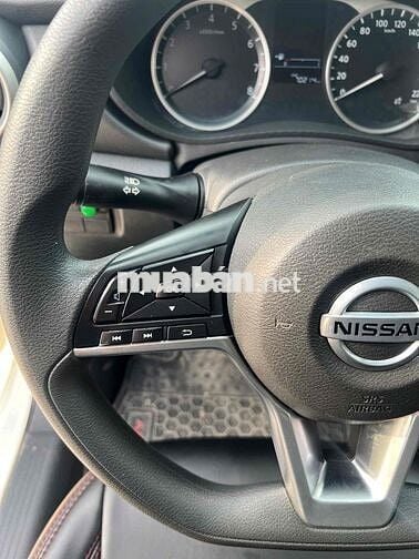 Nissan Almera 2021 1.0 MT - 70000 km