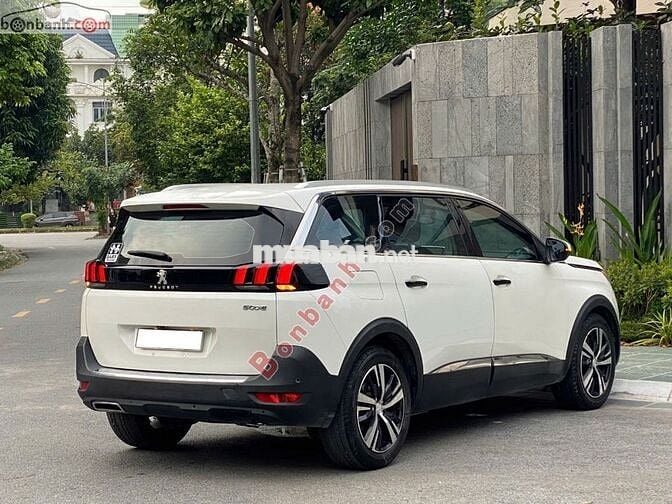 Peugeot 5008 1.6 AT 2018 - 615 Triệu