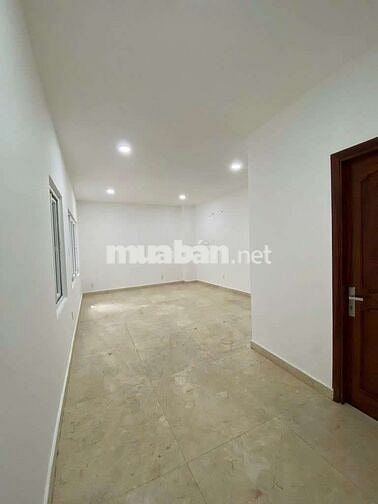 Cho thuê nhà mới xây 100% 50a Trường chinh. Dt. 5,5x16m 1 hầm 5 lầu st