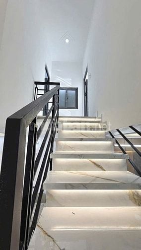 Nhà đẹp Bình Tân - Hẻm ô tô _ 2 PN _ SHR_ Dọn vào ở ngay _Chỉ 4.78 Tỷ 