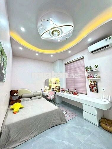 Bán nhà 1 lầu 1 triệt giá ngộp sổ hồng riêng thổ cư full