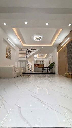 Nhà đẹp Bình Tân - Hẻm ô tô _ 2 PN _ SHR_ Dọn vào ở ngay _Chỉ 4.78 Tỷ 