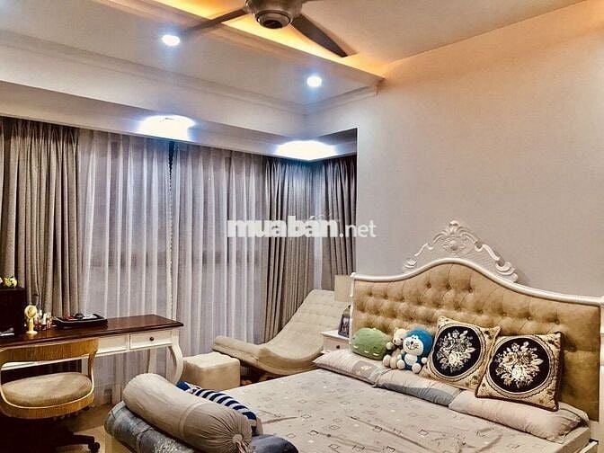 Cho thuê căn hộ Emerald 3pn2wc,127m2,full NT  giá 20tr, view công viên