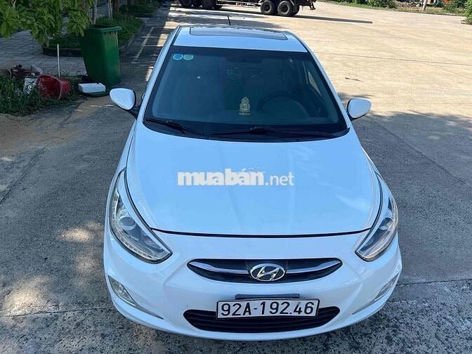 Hyundai Accent 2015 1.4 AT - 9124 km