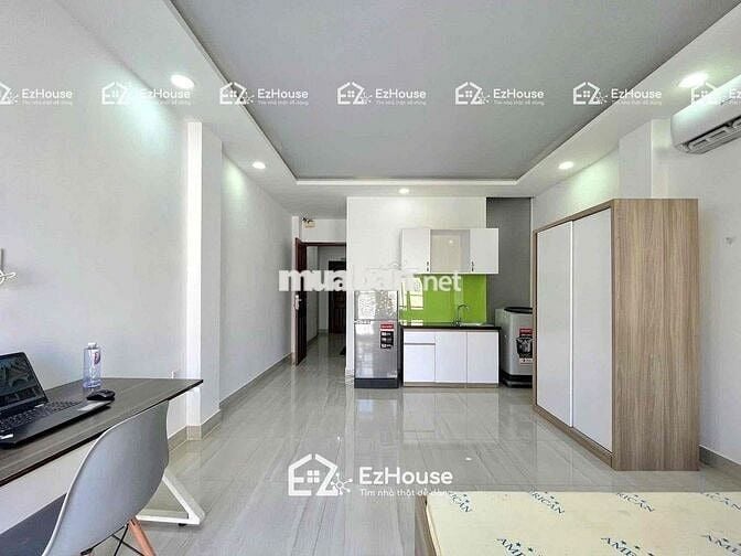 Studio ban công , cửa sổ Đầy đủ nội thất Ngay Aeon Mall Tân Phú - Huit