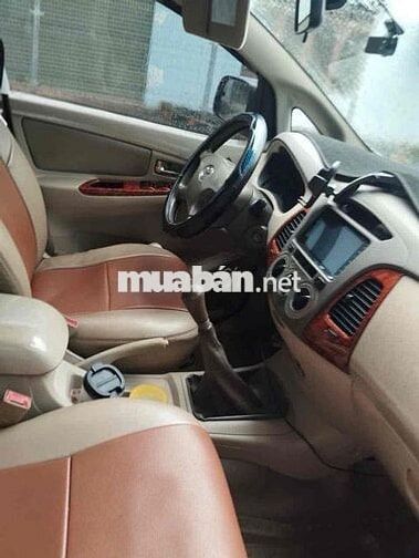 Toyota Innova 2006 G - 320000 km