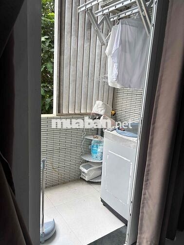 Cần sang nhượng hợp đồng căn hộ dịch vụ trong tháng 9 full nội thất