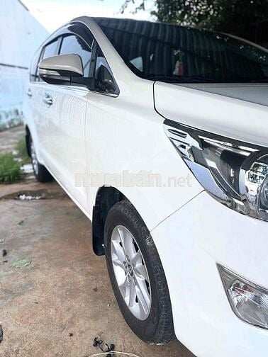 Toyota Innova 2017 .95000 km