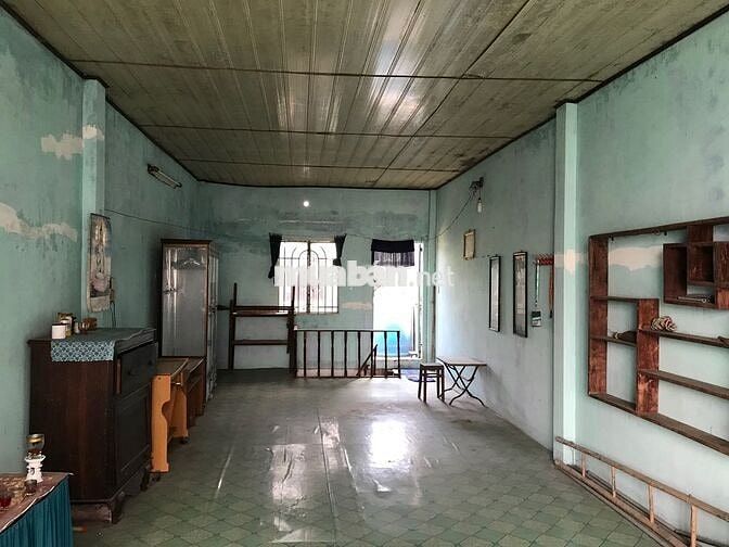 BÁN NHÀ GIÁ TỐT, HXH, 2 mặt tiền ~60m2 Lê Đình Cẩn Bình Tân