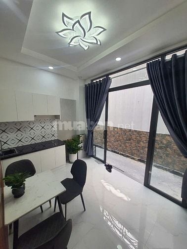 Giá chỉ nhỉnh 2 tỷ , nhà 2 tầng mới đẹp, vào ở ngay,p10,  Quang Trung 