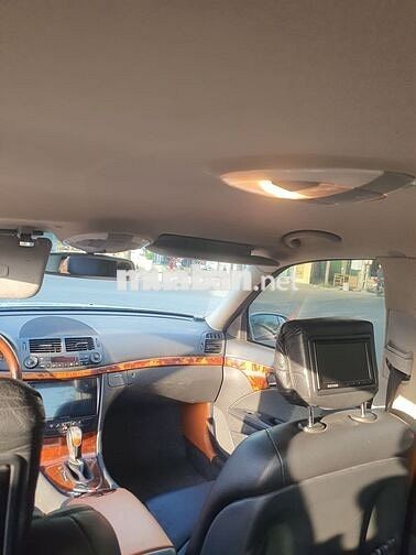 Mercedes Benz E Class 2008 E200 - 20000 km