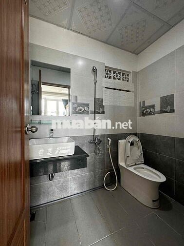 Cho Thuê Căn Studio Cửa Sổ Lớn Thang Máy Full NT Ở Nguyễn Trãi Quận 1