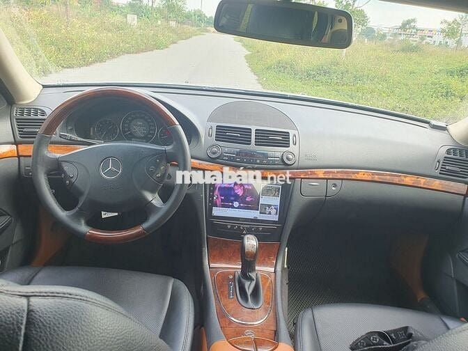 Mercedes Benz E Class 2008 E200 - 20000 km