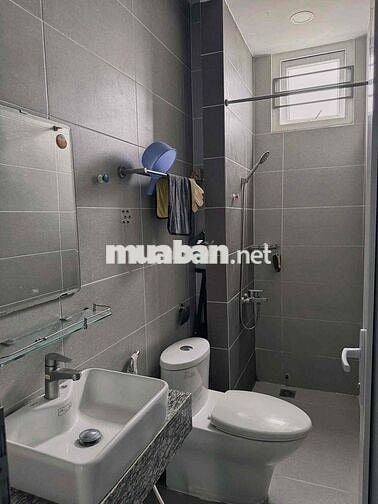cho thue nhà nguyên căn mới 100% Quận 1