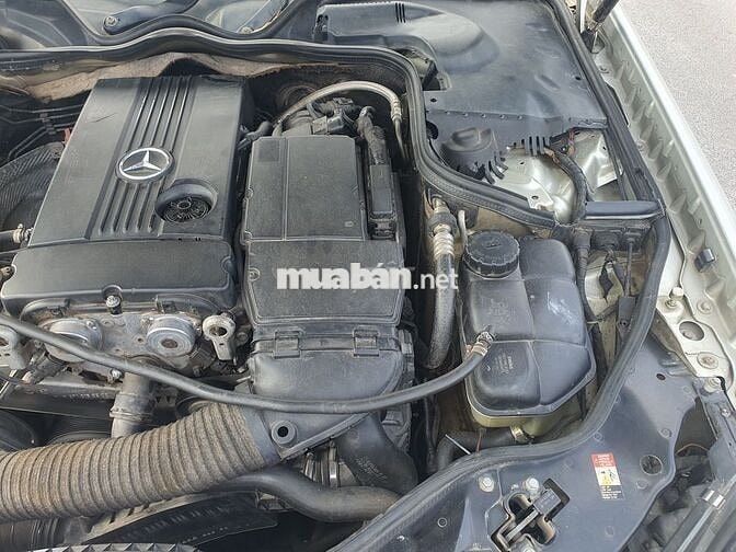 Mercedes Benz E Class 2008 E200 - 20000 km